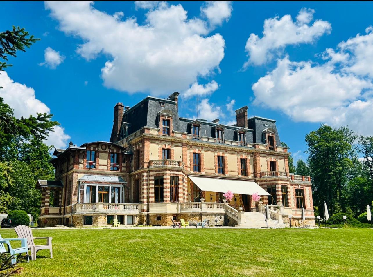 Chateau De Crenille Chaumes-en-Brie 외부 사진